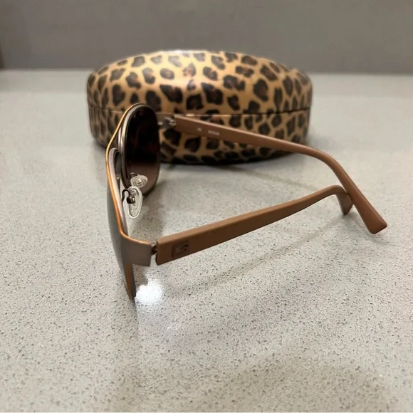 Guess Aviator Brown sunglasses - Picture 2 of 4